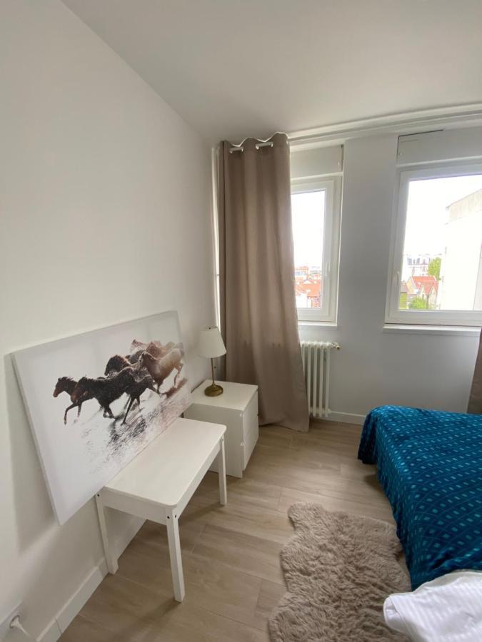 Grand Appartement Courbevoie Paris エクステリア 写真
