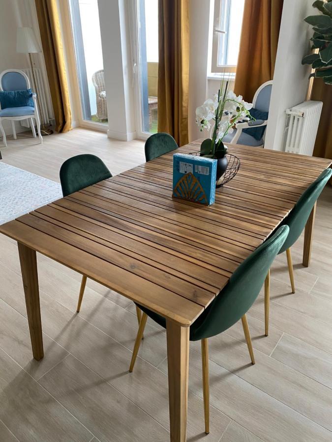 Grand Appartement Courbevoie Paris エクステリア 写真