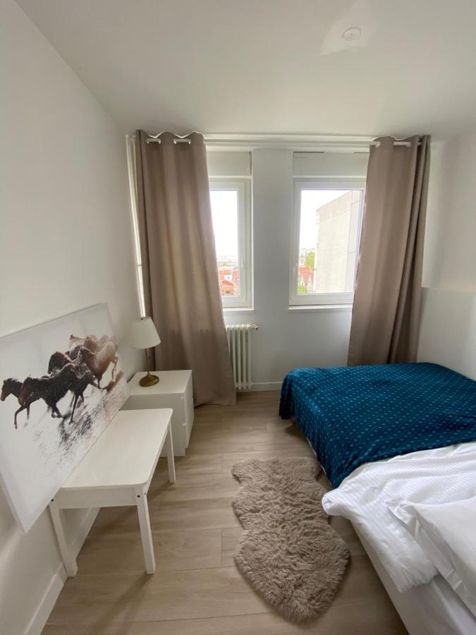 Grand Appartement Courbevoie Paris エクステリア 写真