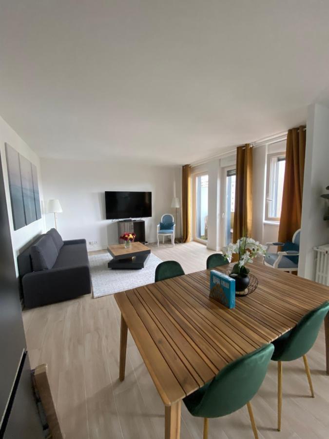 Grand Appartement Courbevoie Paris エクステリア 写真