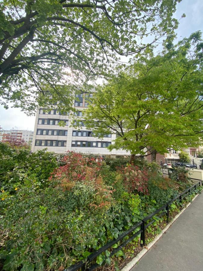 Grand Appartement Courbevoie Paris エクステリア 写真