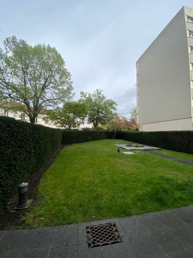 Grand Appartement Courbevoie Paris エクステリア 写真
