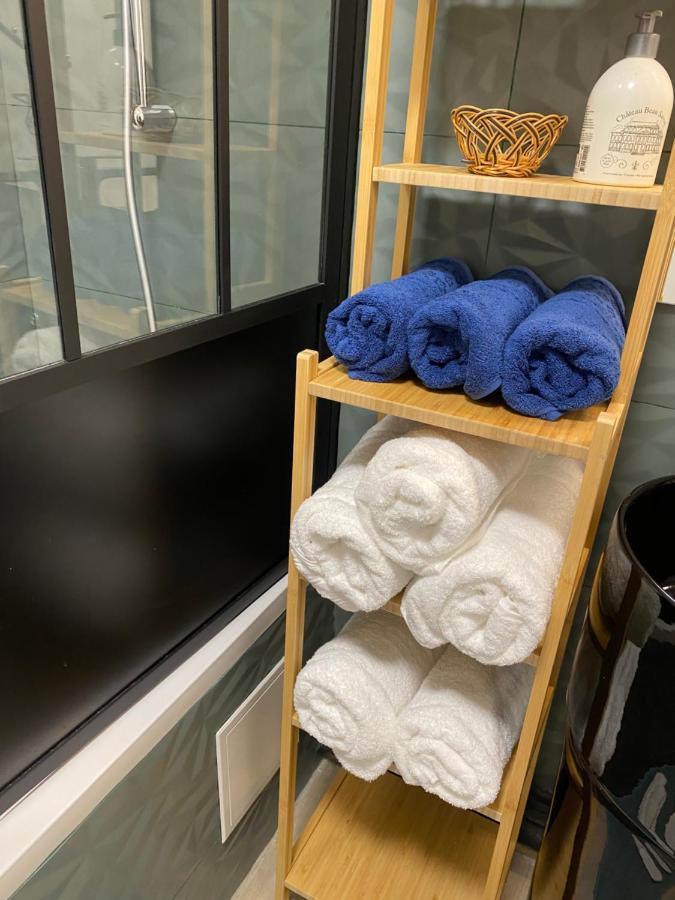 Grand Appartement Courbevoie Paris エクステリア 写真