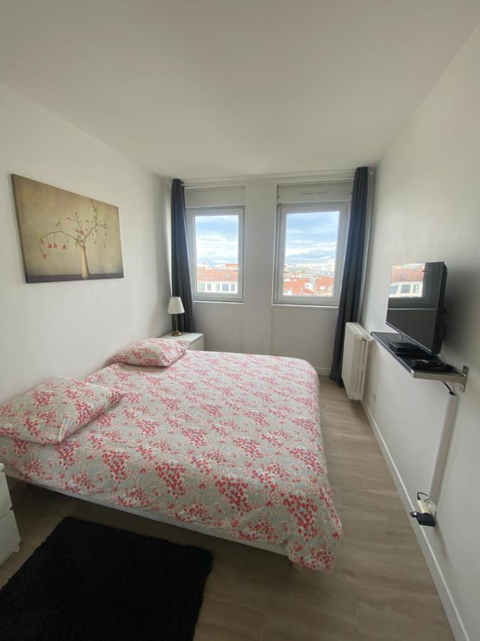 Grand Appartement Courbevoie Paris エクステリア 写真